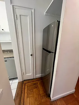 Rented by R New York | media 19