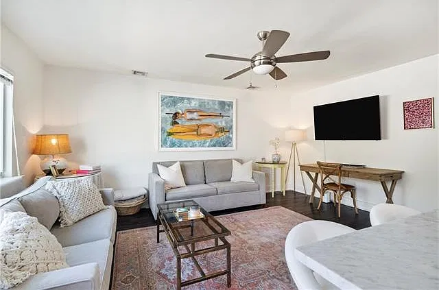1 bed, 1.0 bath, 633 sqft, $1,700 — Photo 4
