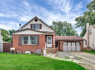 65 Fisher Rd, Buffalo, NY 14218