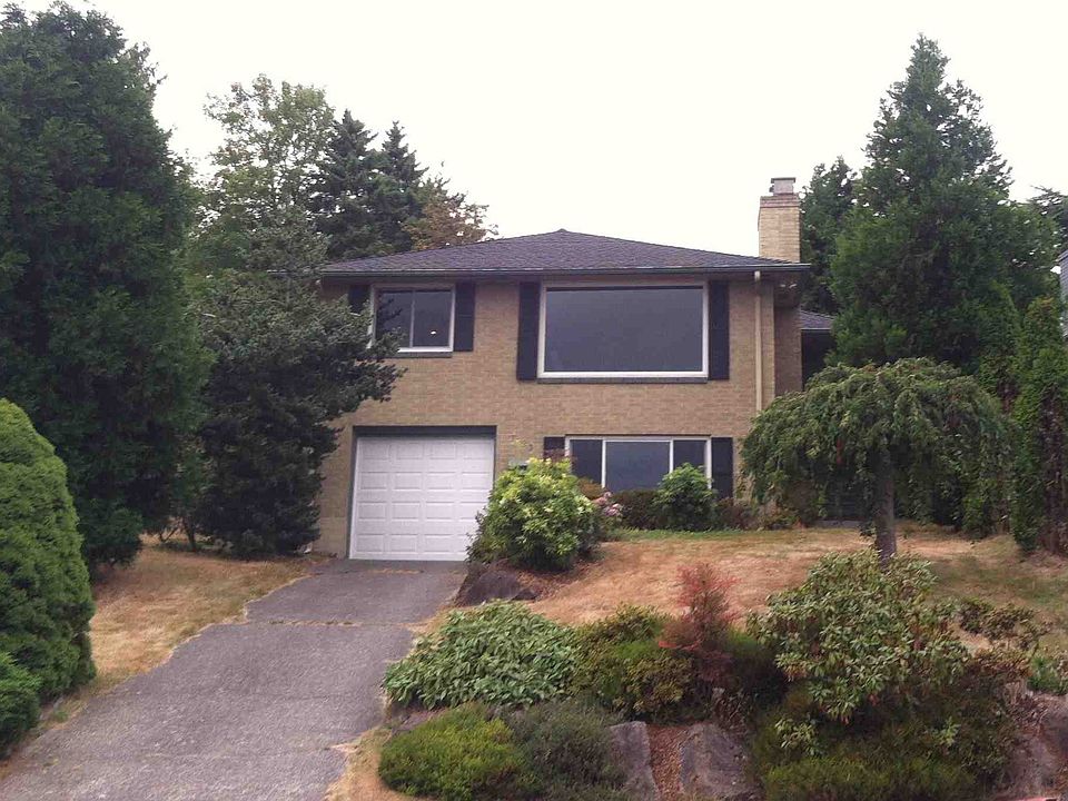 2nd image of 7123 58th Ave NE