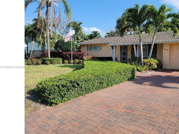 1858 NE 34th St, Oakland Park, FL 33306