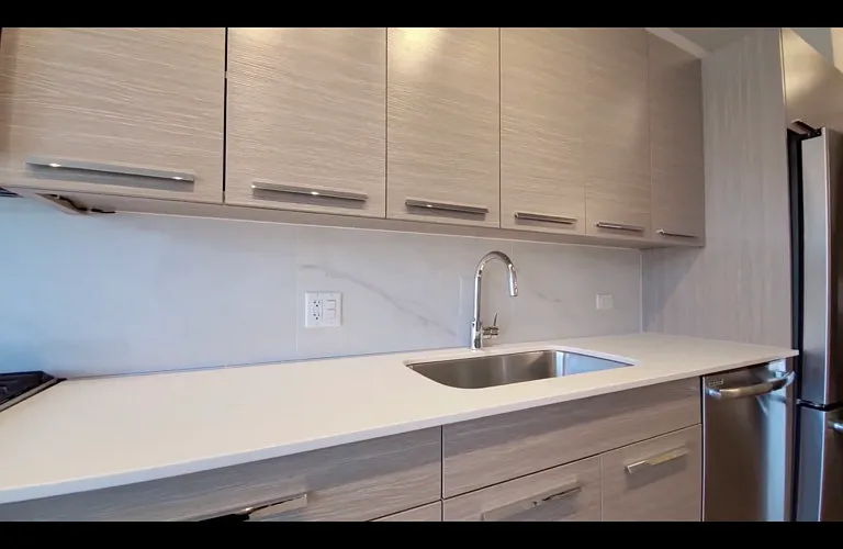 800 W Madison St — Photo 9
