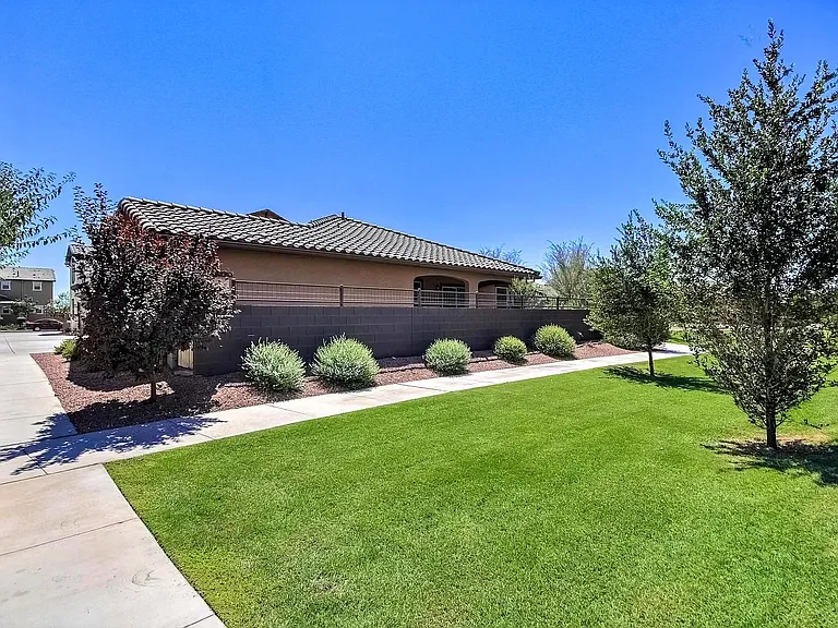 2901 S Colorado St — Photo 41