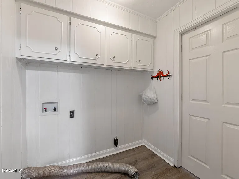 218 Debby Dr — Photo 17