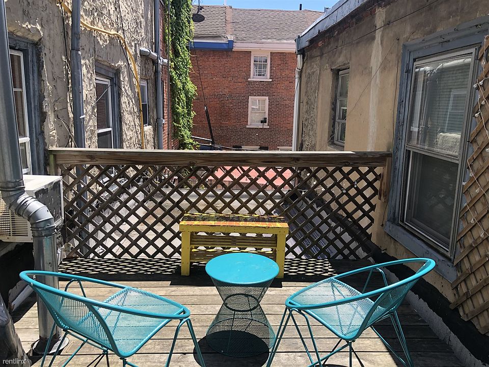 1st image of 928 Pine St