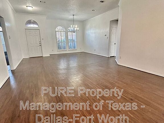3rd image of 7848 Hidden Oaks Dr