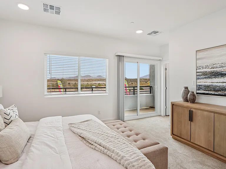 Elevate at Red Mountain Townhomes — Photo 15