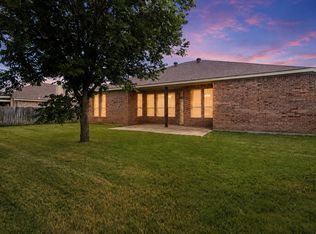 219 Southpeak Ln, Ponder, TX 76259