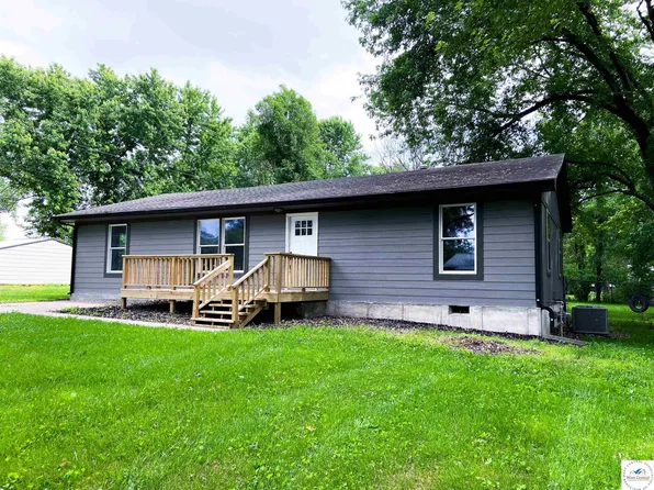 201 W Kelly Ave, Leeton, MO 64761
