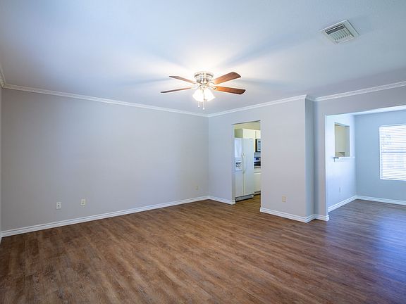 5th image of 19714 Shores Edge Dr
