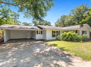 100 Holiday Blvd, Lafayette, LA 70508