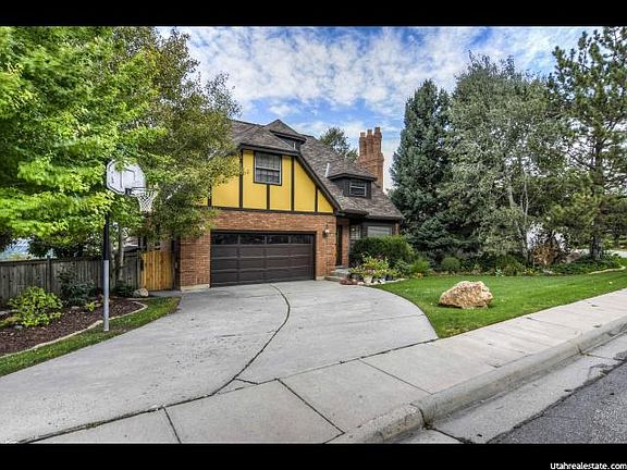 2nd image of 6138 Heughs Canyon Way