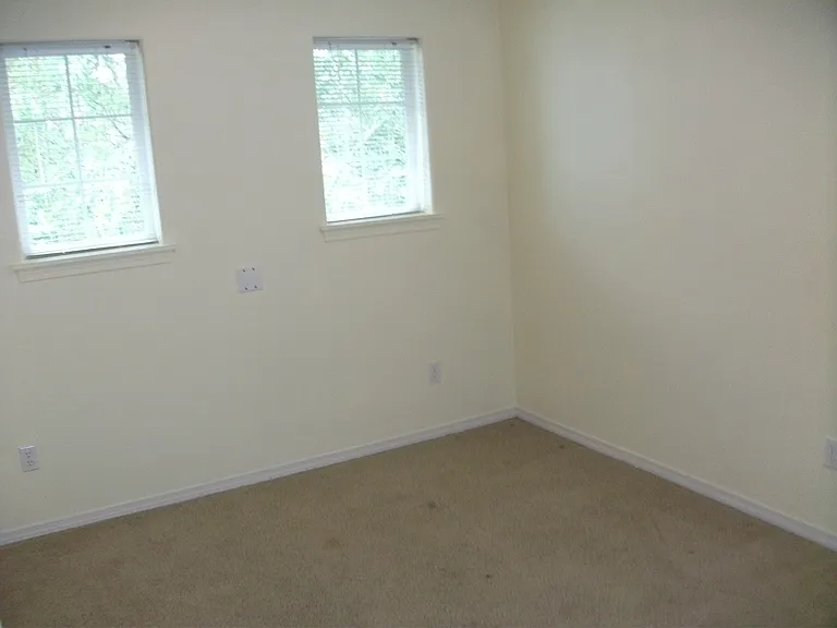 15012 NE 68th Way — Photo 11