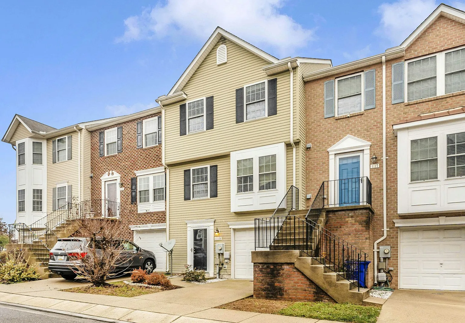 1119 Frontline Dr — Photo 4