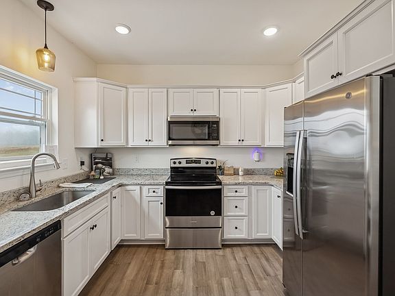 4th image of 1159 Oak Grove Rd