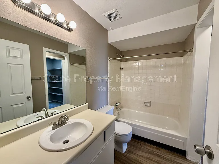 8635 Clay St #416 — Photo 12