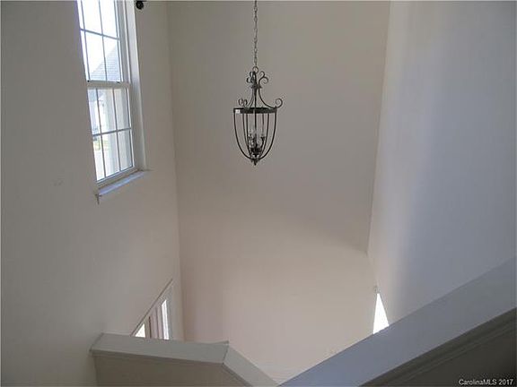 3rd image of 2913 Westbury Ct #106