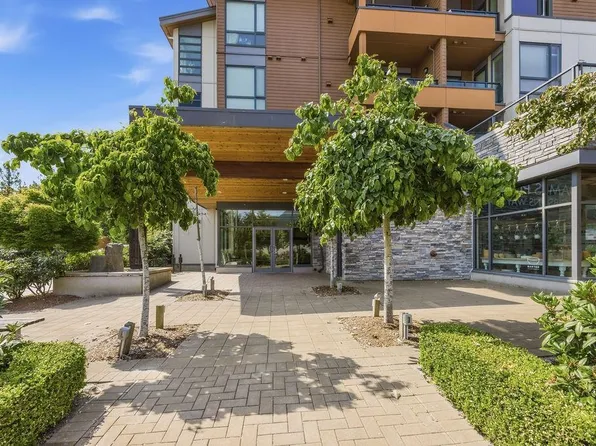 875 Gibsons Way #306, Gibsons, BC V0N 1V8