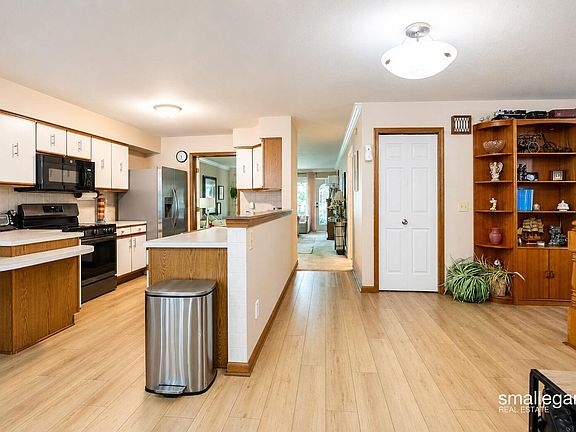 3rd image of 4213 Redbush Dr SW #3