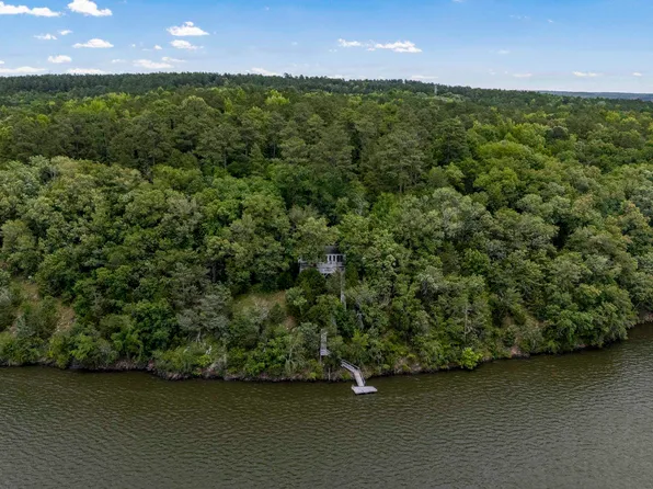 1531 Wild Turkey Rd, Camden, SC 29020