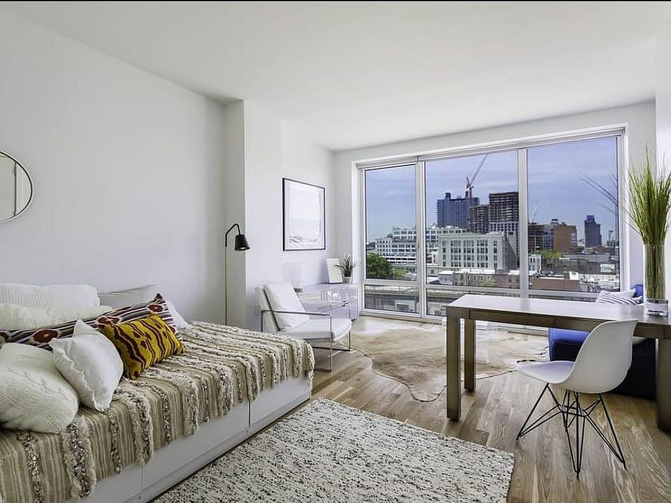 1st image of 2222 Jackson Ave #1012