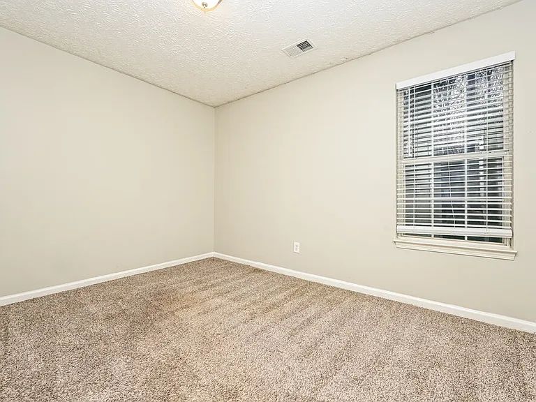 434 Fairhaven Ct — Photo 13