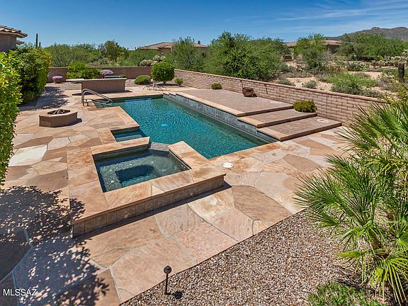 2nd image of 6096 W Sonoran Links Ln