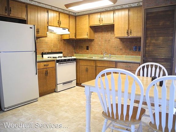 4th image of 184 Oak Hills Ln