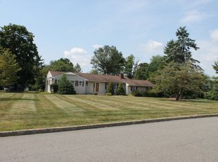 8 Glenn Rd, Flemington, NJ 08822