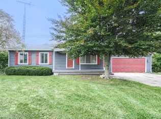 6164 Hill Rd, Swartz Creek, MI 48473