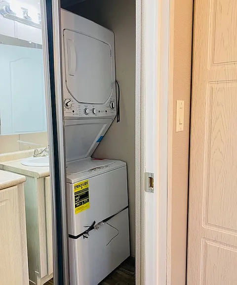 Washer & Dryer