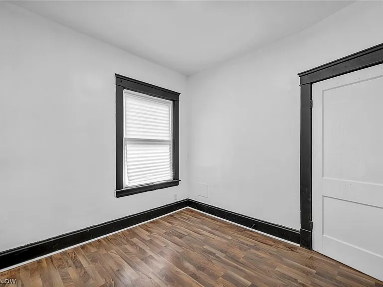 12001 Oakview Ave — Photo 10