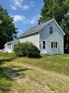 909 Main Street, Bradley, ME, 04411