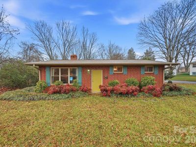 140 29th Avenue Dr NW, Hickory, NC, 28601