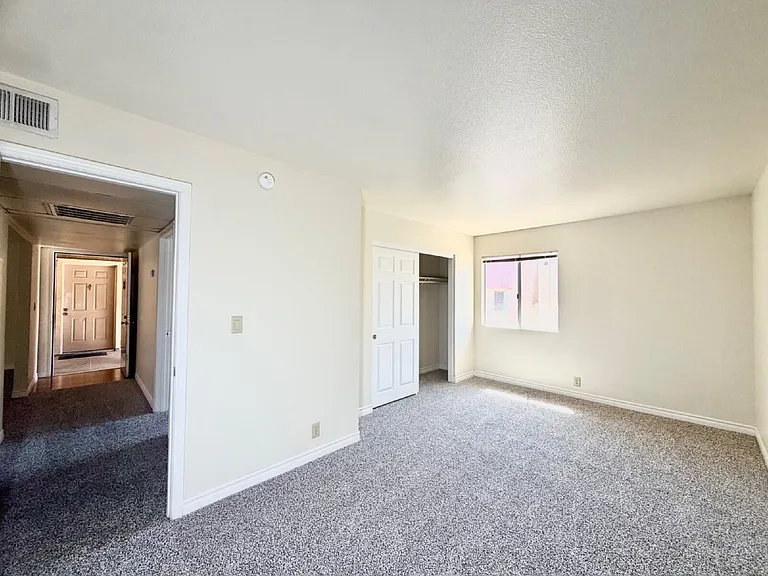 5281 River Glen Dr #222 — Photo 41