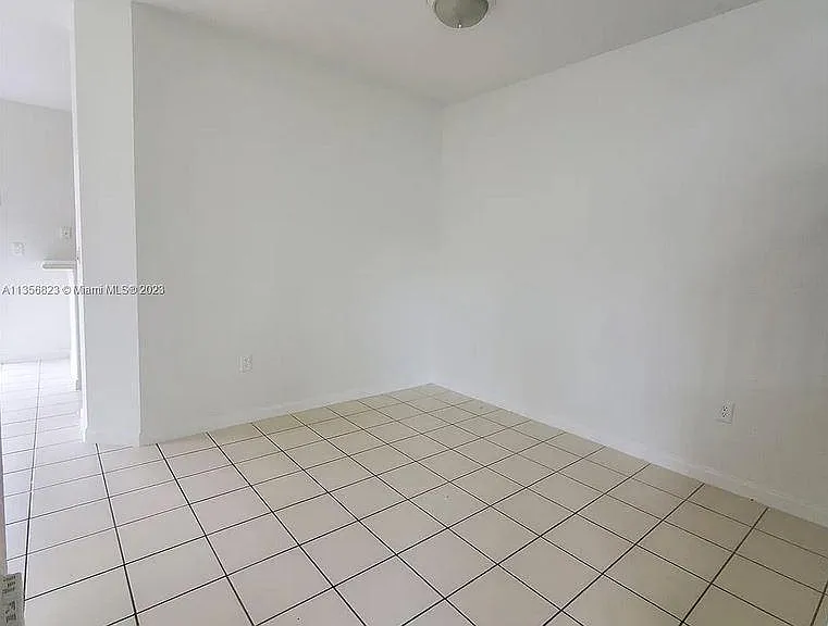 2742 SE 16th Ave #165 — Photo 11