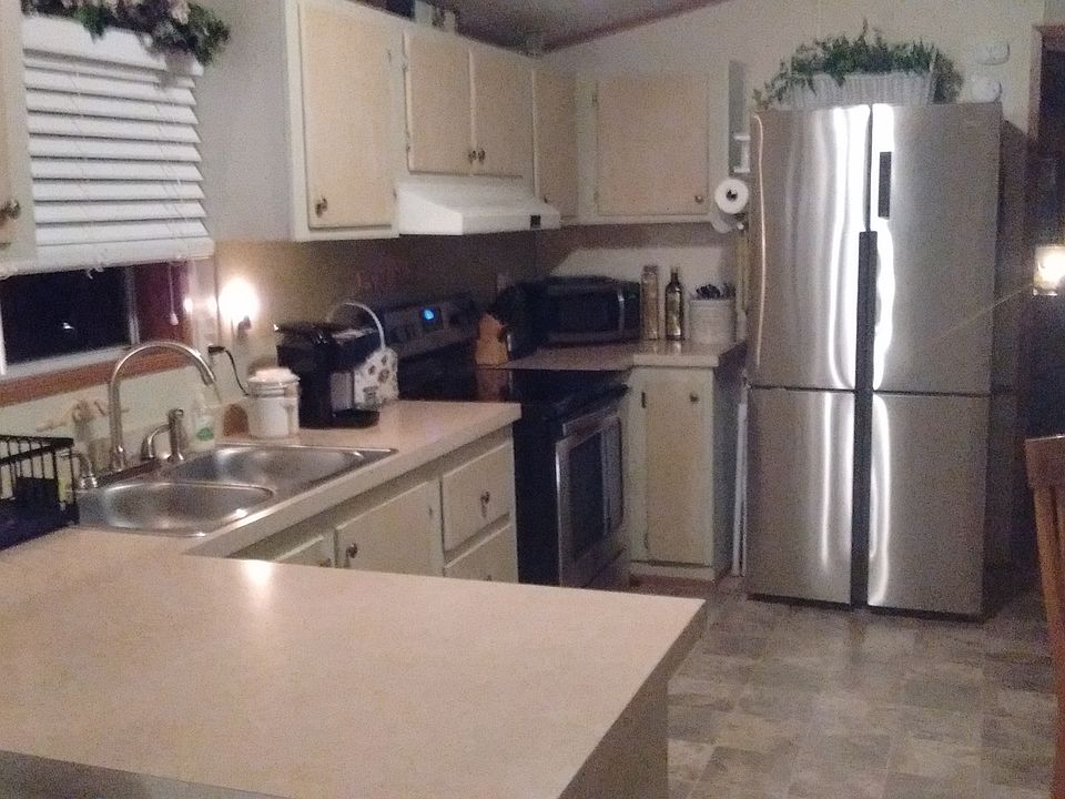 2nd image of 48586 Lakeview E