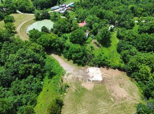 8030 Davenport Ln, Maysville, KY 41056