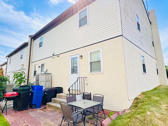 5th image of 515 N York Rd #8A