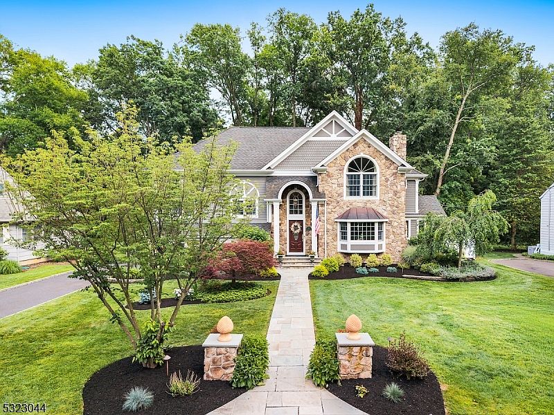 1st image of 881 Village Green