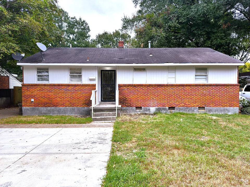 1106 Stratford Rd