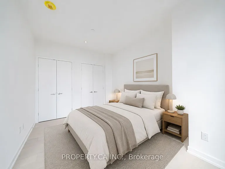 50 Scollard St #1801 — Photo 5