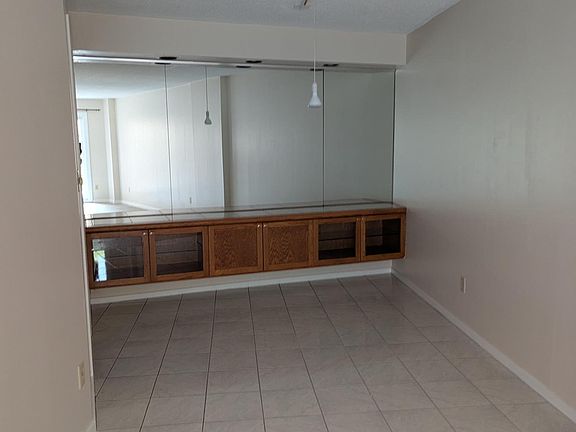 5th image of 210 W Grant St APT 417
