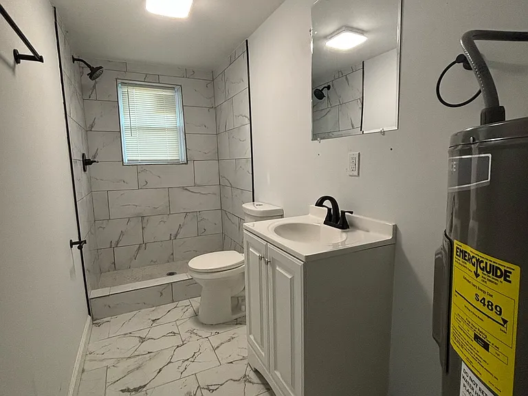 2212 Murchison Rd #B — Photo 9