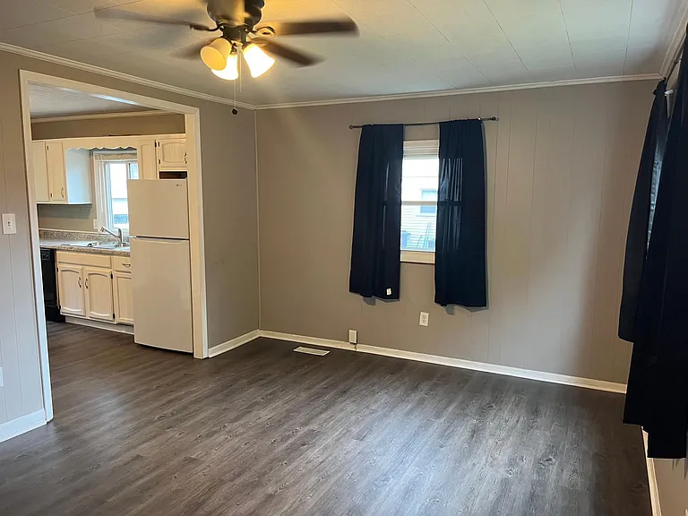 4511 Taylor Ave — Photo 7