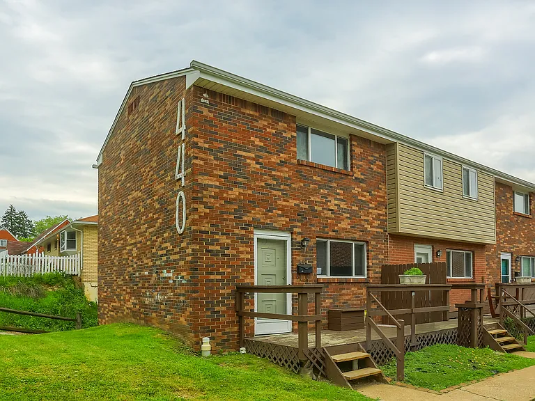 440 Brierly Ln #440 — Photo 1