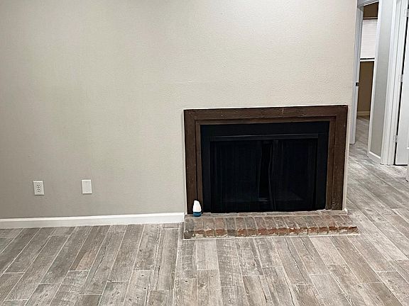 3rd image of 8420 Glen Meadow Ln