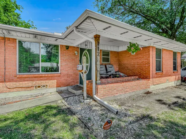 112 Oak Dr, Terrell, TX 75160