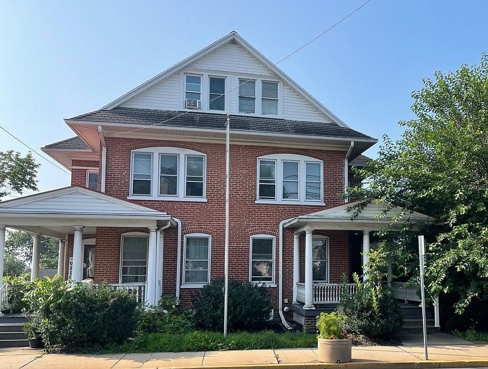 1st image of 148 W Main St
