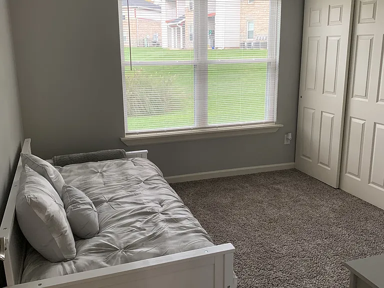 Spring Lake Apartments — Photo 39